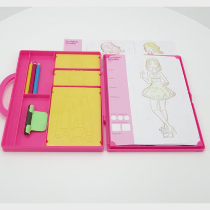 Portfolio de Moda para Niños KidzMaker 4M